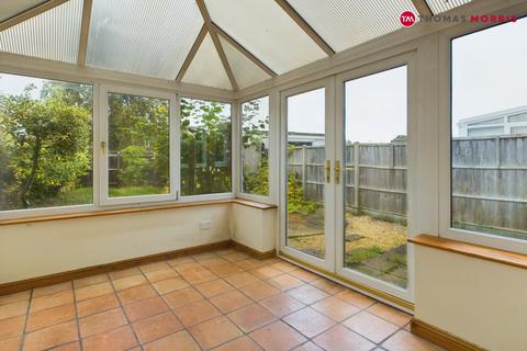 25 Beeson Close, Little Paxton, St Neots, PE19 6NE