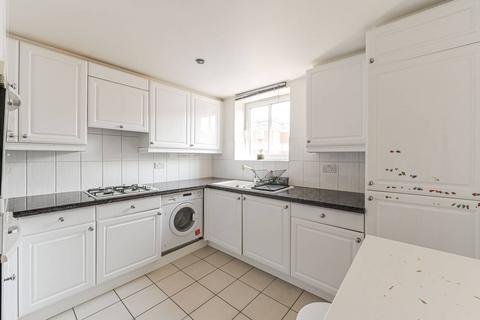 2 bedroom flat for sale, Consort Court, Kensington, London, W8