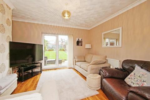 74 Beech Grove, York, YO26 5LA
