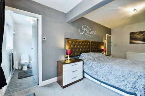 63 Askham Lane, York, YO24 3HD