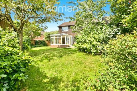 15 Bluethroat Close, College Town, Sandhurst, GU47 0XT