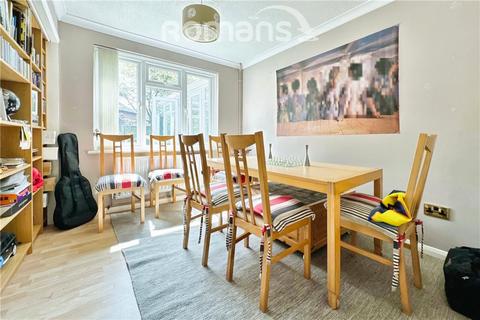 15 Bluethroat Close, College Town, Sandhurst, GU47 0XT