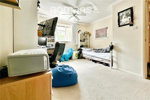 15 Bluethroat Close, College Town, Sandhurst, GU47 0XT