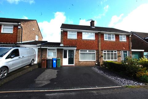 28 Chapel Close, Dukinfield, SK16 4DF