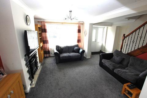 28 Chapel Close, Dukinfield, SK16 4DF