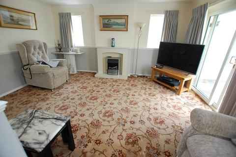 1 Cedar Avenue, Ashton-under-lyne, OL6 9LG