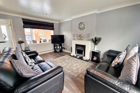 4 Aintree Close, Bedworth, CV12 8TQ