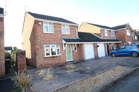 16 Lakeside, Bedworth, CV12 8SP