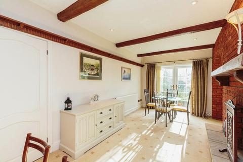 2 Carleton Gate, Poulton-le-fylde, FY6 7LU