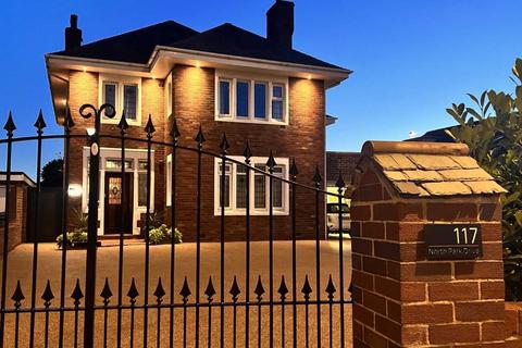 4 bedroom detached house for sale, North Park Drive, Lancashire FY3