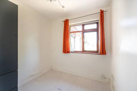 2 bedroom flat for sale, St Andrews Road, Plaistow, London, E13