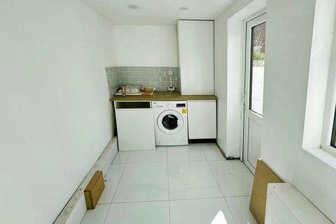 110 Carr Road, Fleetwood, FY7 6QQ