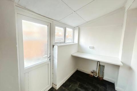 2 bedroom end of terrace house for sale, Sowerby Avenue, Lancashire FY4