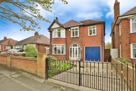 5 bedroom detached house for sale, St. Columba Road, East Yorkshire YO16