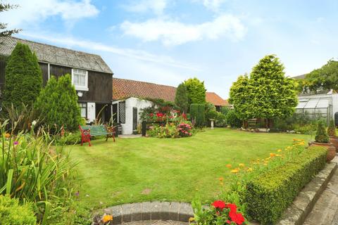 4 bedroom detached house for sale, West Street, Bridlington YO15