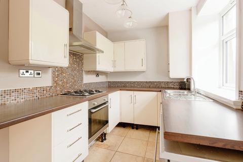 4 bedroom terraced house for sale, Burnley Road, Burnley BB10