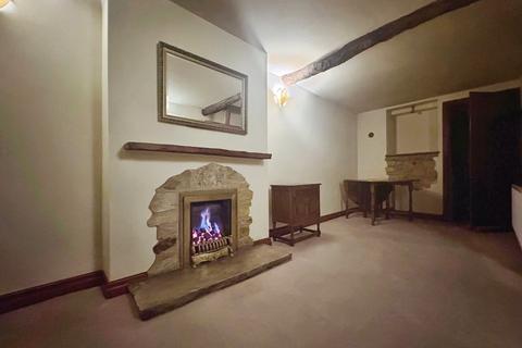 2 bedroom terraced house to rent, Ormerod Street, Burnley BB10