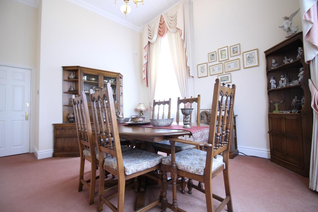 Formal Family Dining