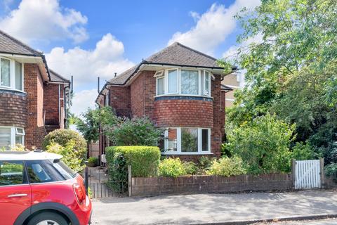 2 bedroom maisonette for sale, Avondale Avenue, Staines-upon-Thames, TW18