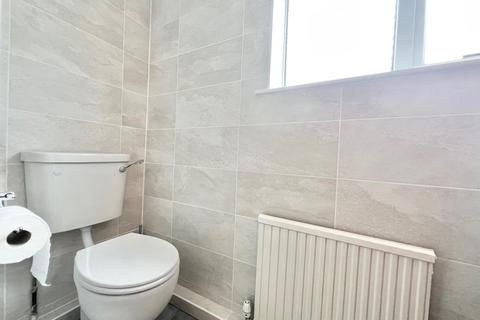 16 Tonbridge Close, Bury, BL8 1YH