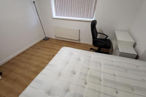 undefined, Leeds LS6