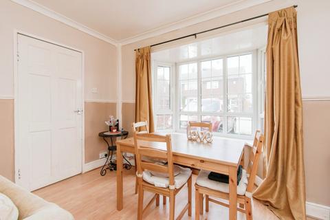97 Arnside Crescent, Castleford, WF10 3NR