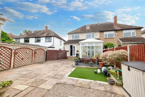 4 bedroom semi-detached house for sale, Kingsley Road, Kingswinford DY6