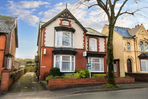 8 bedroom semi-detached house for sale, Sedgley Road West, Tipton DY4