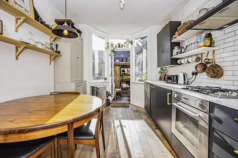 53 Elmer Road, London, SE6 2HA