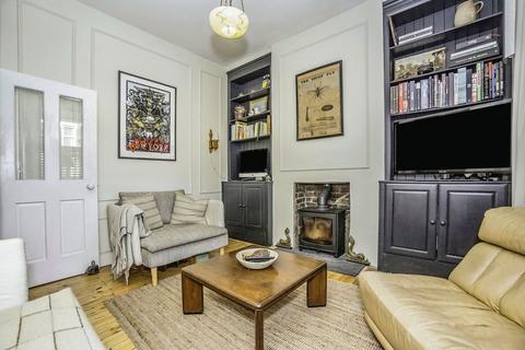 53 Elmer Road, London, SE6 2HA