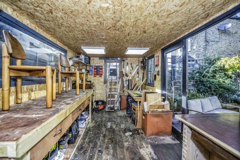 53 Elmer Road, London, SE6 2HA