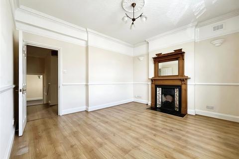 1 bedroom apartment for sale, Blythe Vale, London SE6