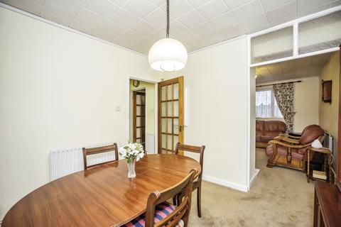 385 Bromley Road, Catford, London, SE6 2RS
