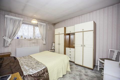 385 Bromley Road, Catford, London, SE6 2RS