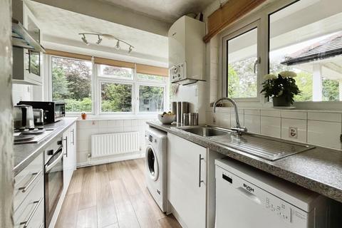 24 Meadowview Road, London, SE6 3NN