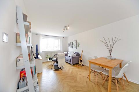 1 bedroom apartment for sale, McMillan Court, London SE6