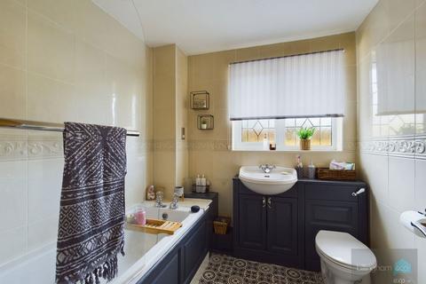 4 Borrowdale Close, Brierley Hill, DY5 3RW