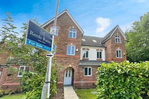 4 Calderbeck Way, Sharston, Manchester, M22 4UY
