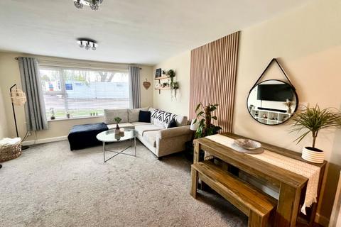 2 bedroom apartment for sale, Worcester Road, Cheadle SK8