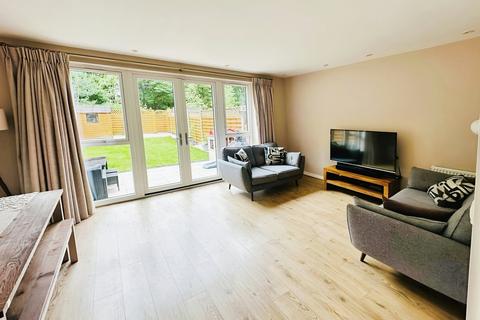 50 Barnes Way, Cheadle, SK8 2GH