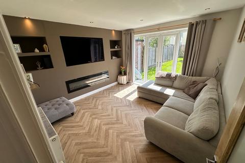 8 Cosham Road, Manchester, M22 5AL