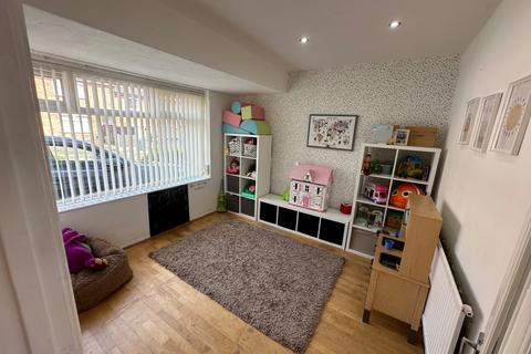 8 Cosham Road, Manchester, M22 5AL