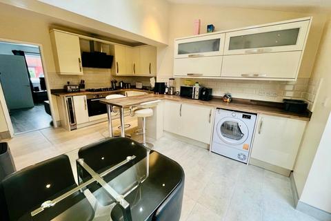 38 Adshall Road, Cheadle, SK8 2JN