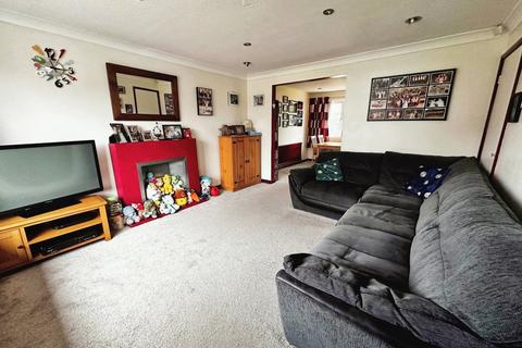 3 bedroom semi-detached house for sale, Bracadale Drive, Stockport SK3