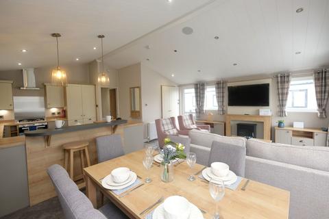 3 bedroom lodge for sale, Malvern View Country & Leisure Park, Worcester WR6