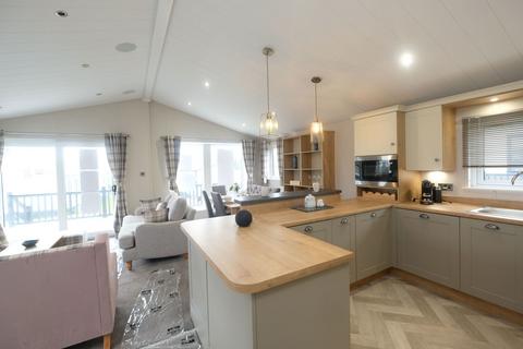 3 bedroom lodge for sale, Malvern View Country & Leisure Park, Worcester WR6