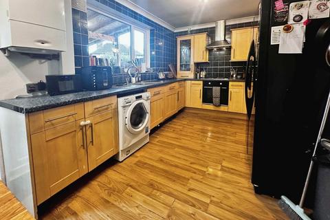 14 Gorsey Drive, Manchester, M22 9JE