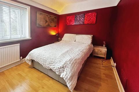 14 Gorsey Drive, Manchester, M22 9JE