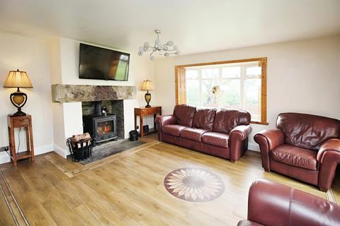 6 bedroom detached house for sale, Walbottle Road, Walbottle Village NE15