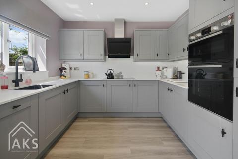 3 Thompson Close, Mickleover, Derby, DE3 0AU